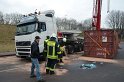 LKW umgestuerzt Niehler Hafen P175